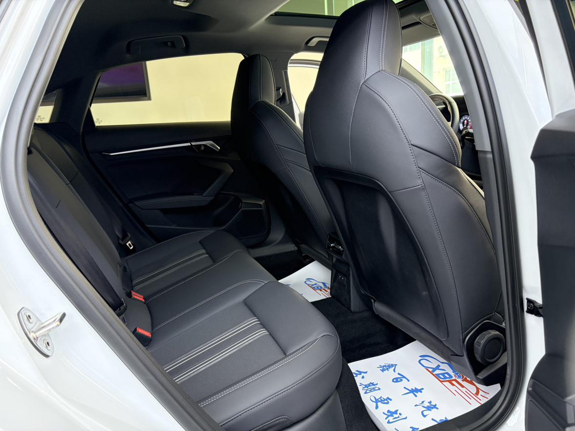 Audi A3 2023, фото 7