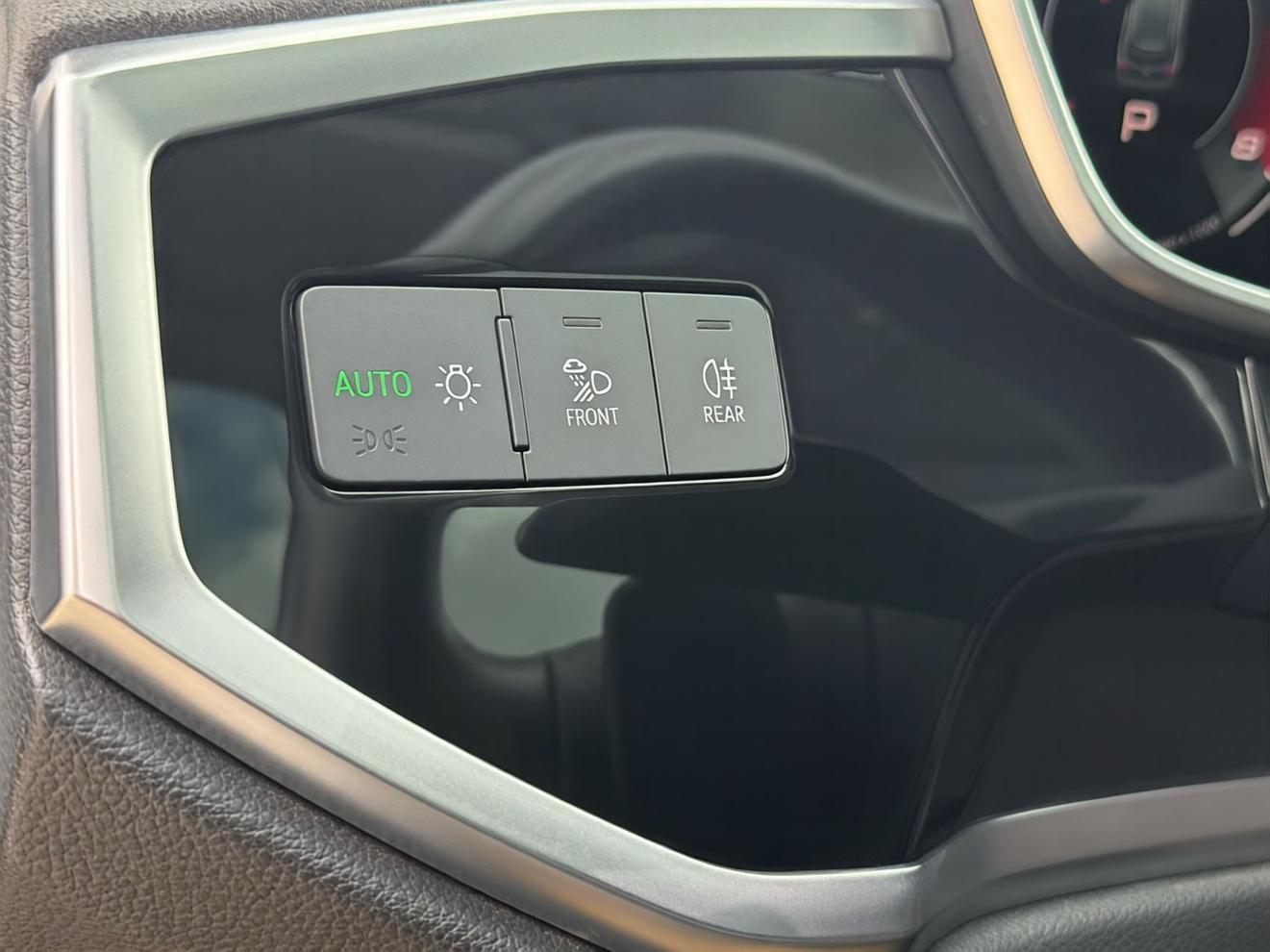 Audi Q3 2023, фото 17