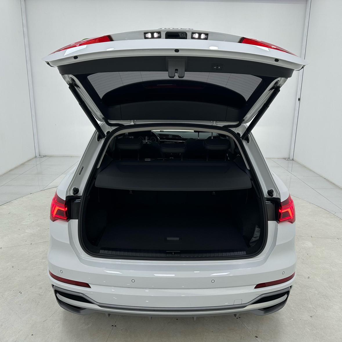 Audi Q3 2022, фото 16