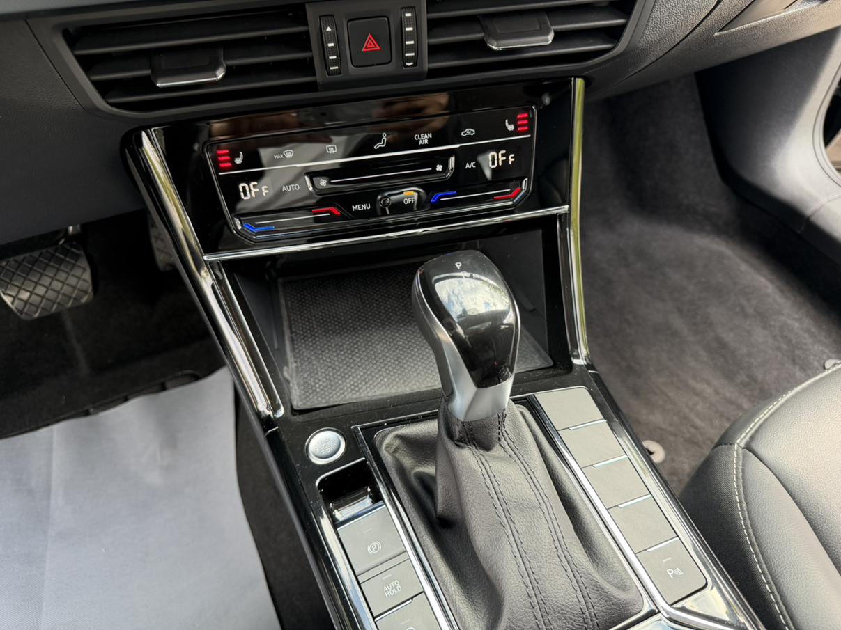 Volkswagen Passat 2022, фото 16