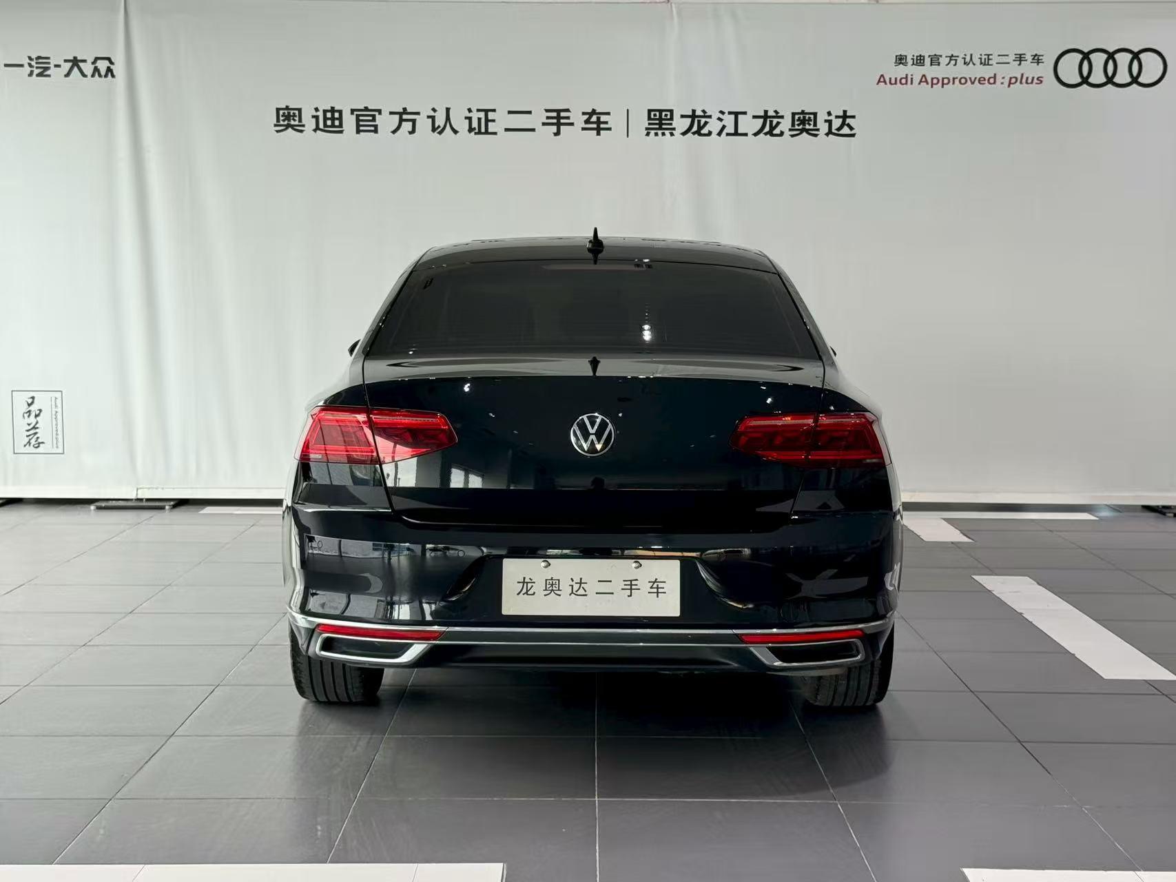 Volkswagen Passat 2023, фото 4