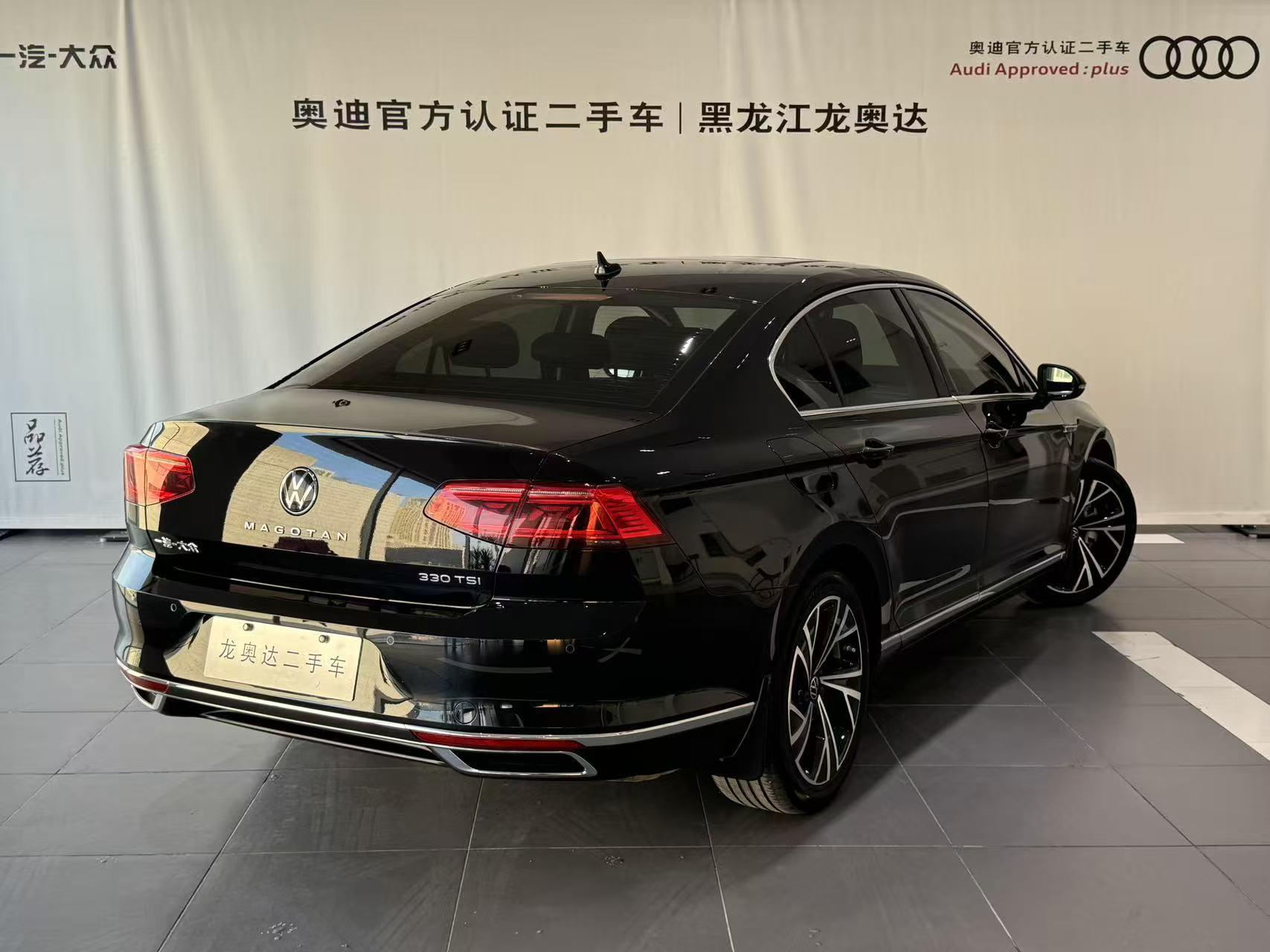 Volkswagen Passat 2023, фото 5