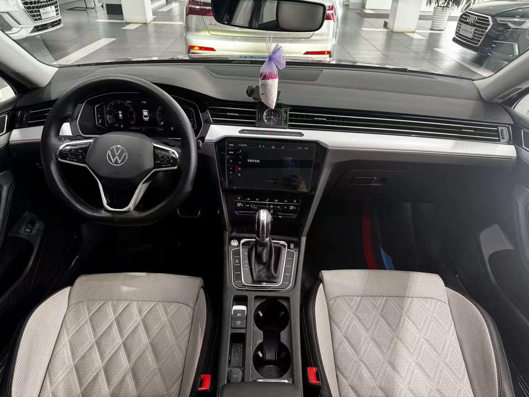 Volkswagen Passat 2023, фото 6