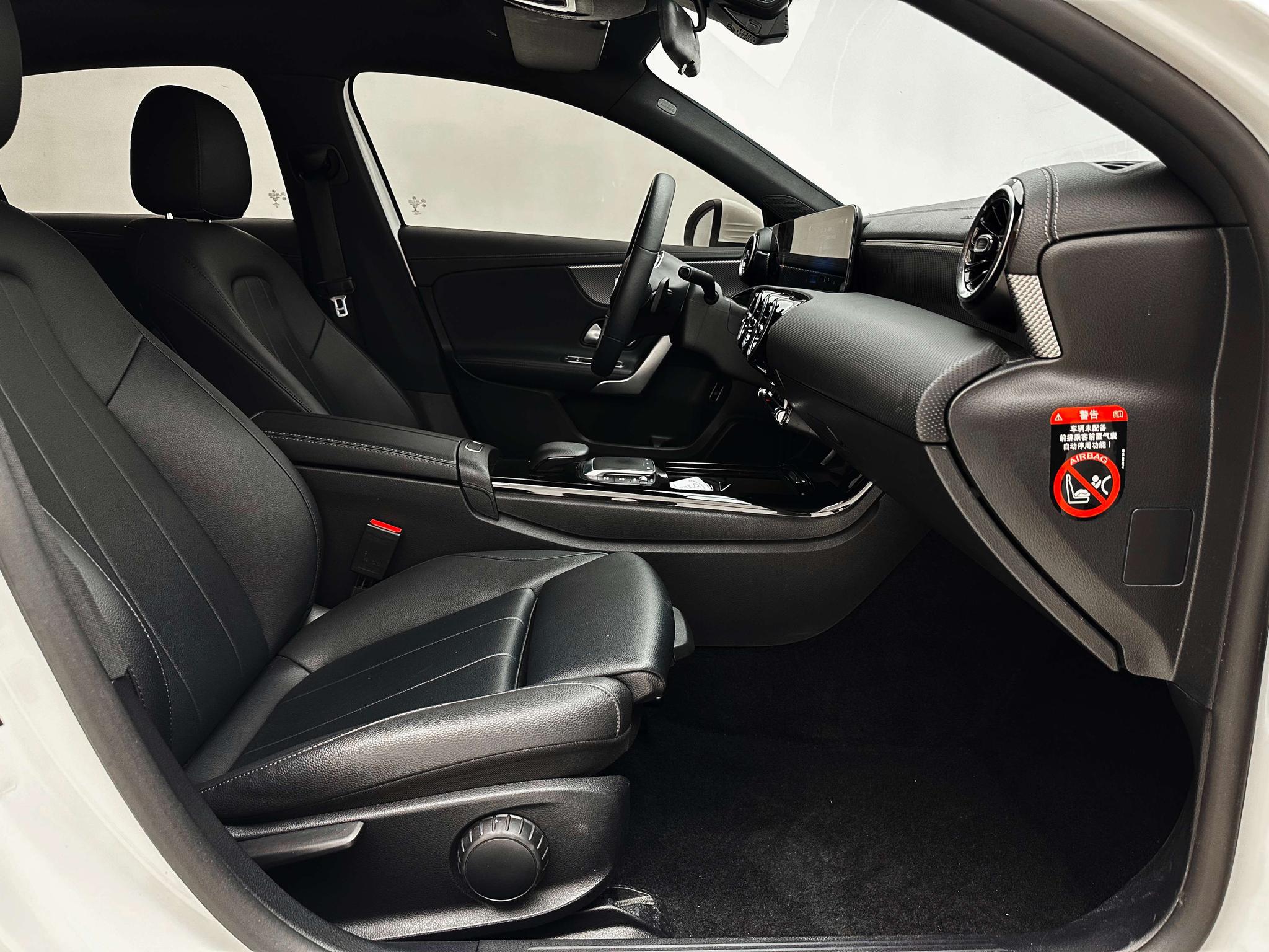 Mercedes-Benz A-Class 2022, фото 14