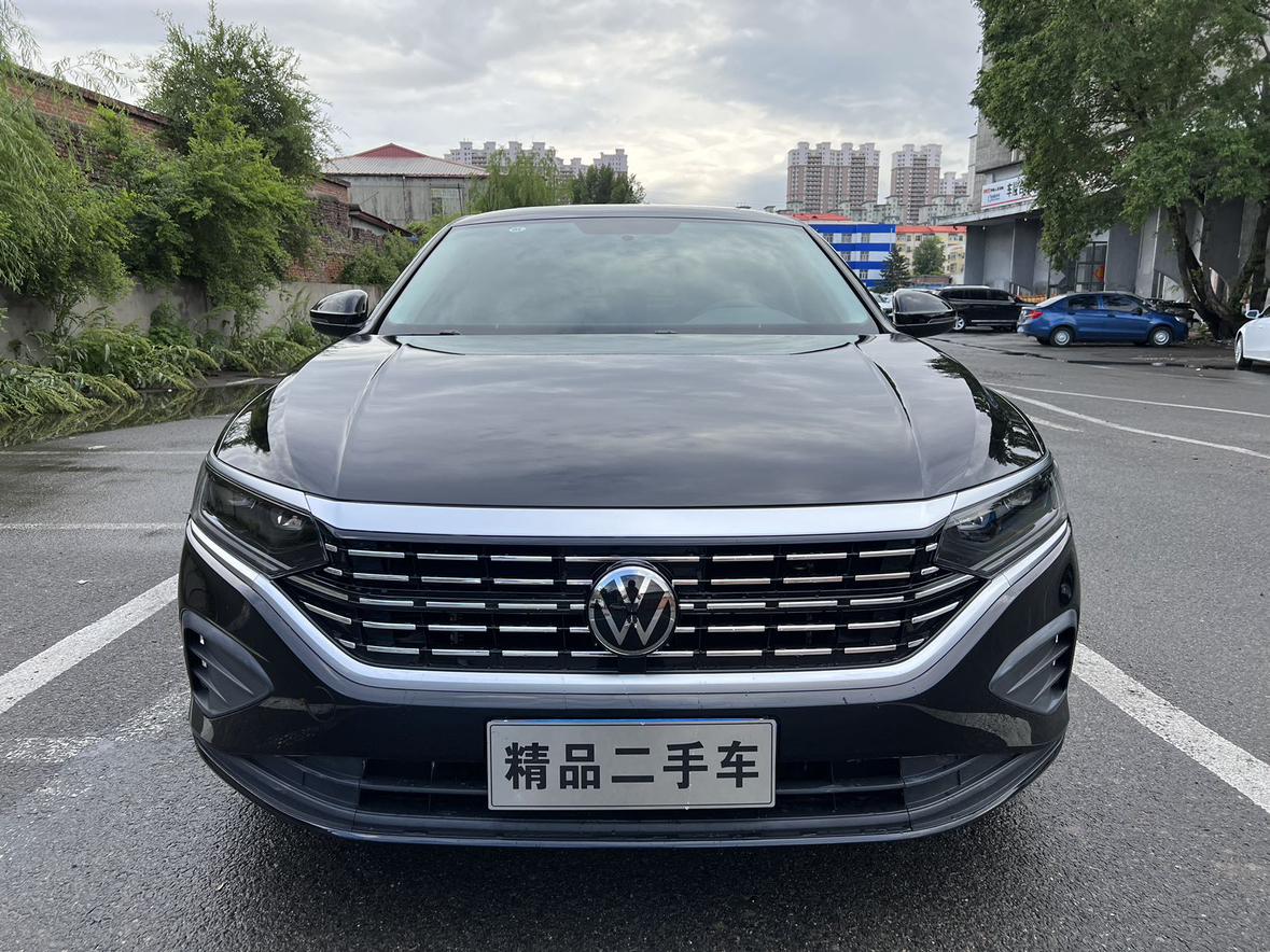 Volkswagen Passat 2023, фото 2