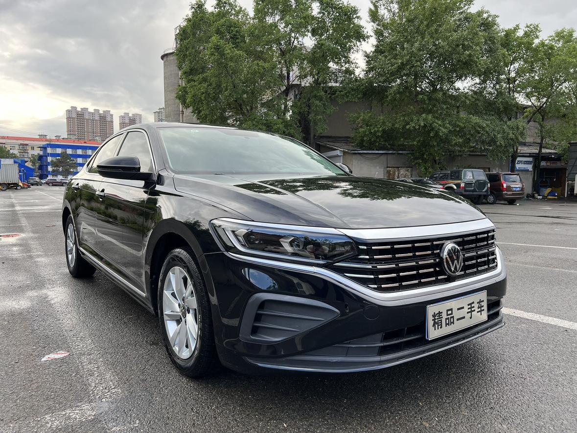 Volkswagen Passat 2023, фото 3