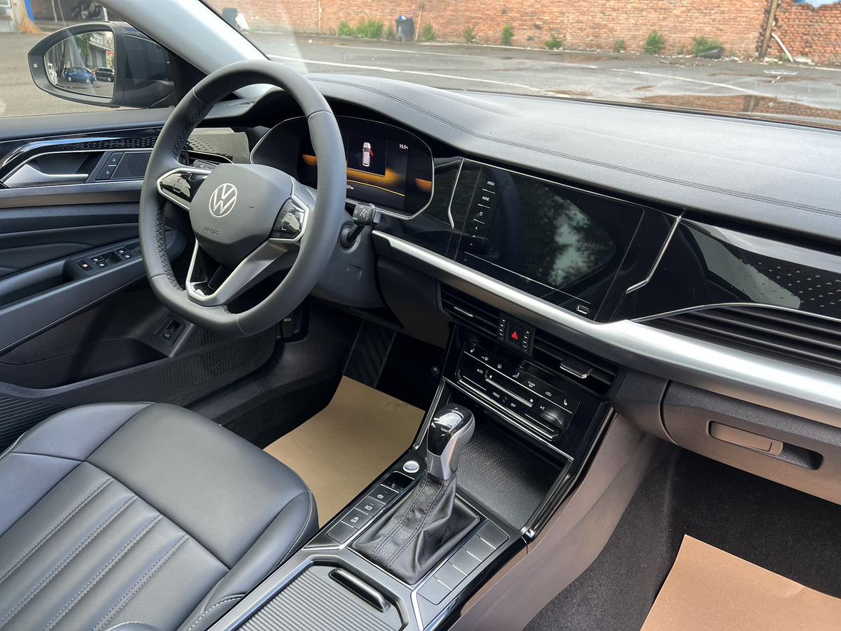 Volkswagen Passat 2023, фото 10
