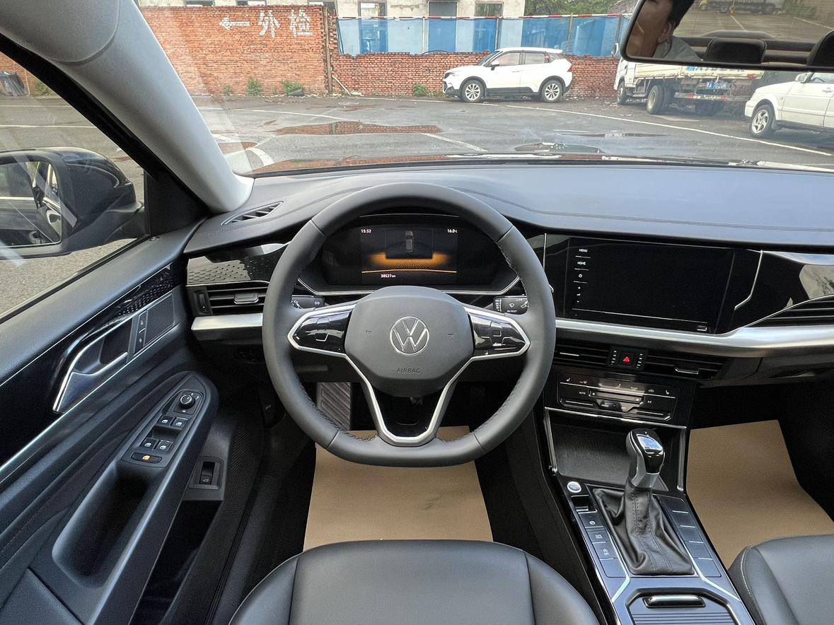 Volkswagen Passat 2023, фото 15