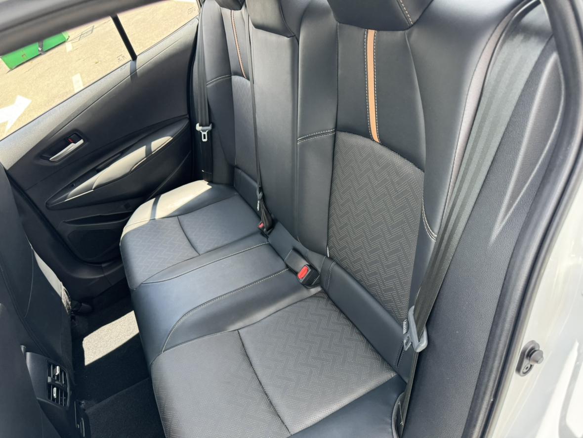 Toyota Corolla 2023, фото 15