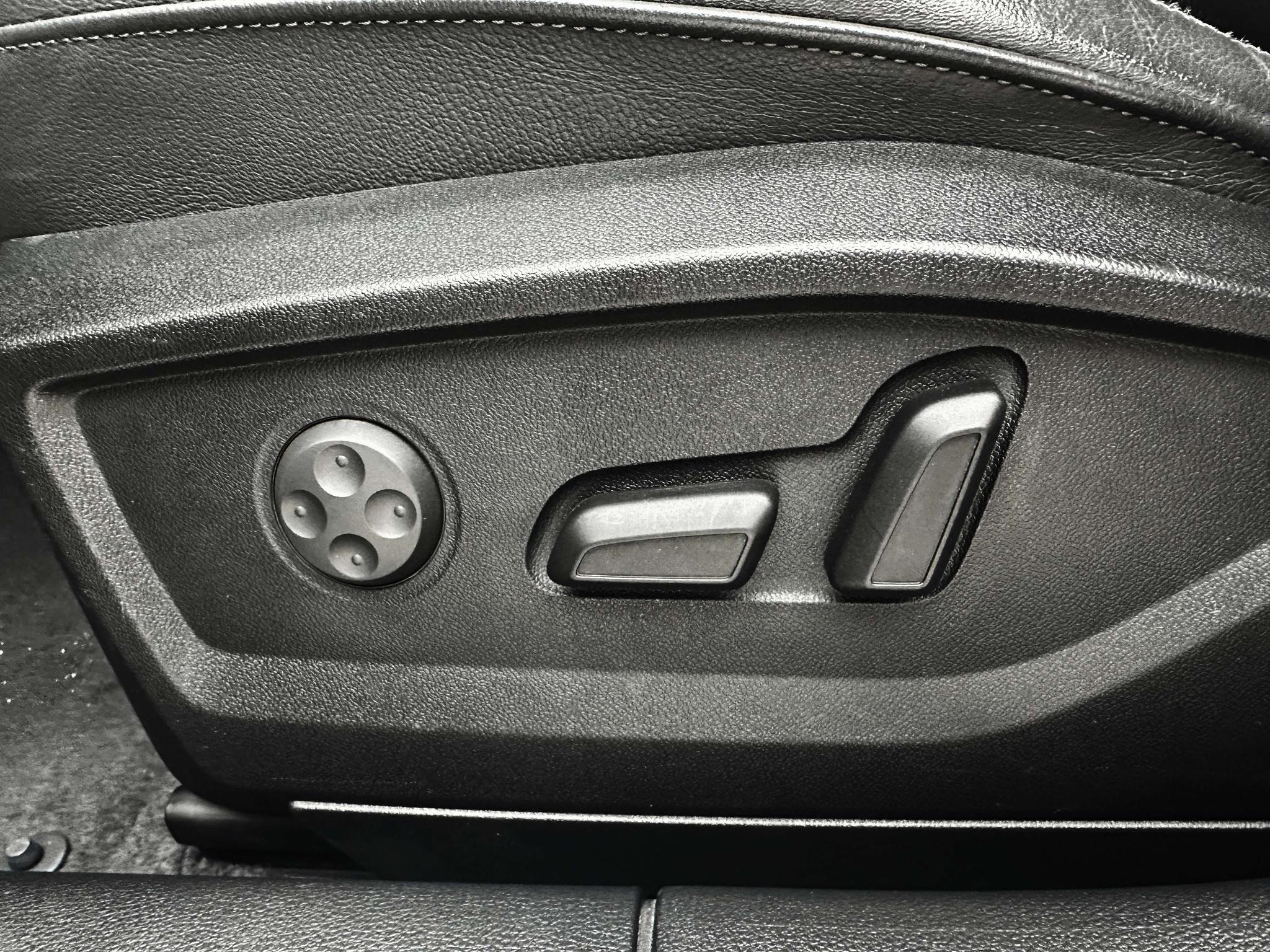 Audi Q2L 2022, фото 15