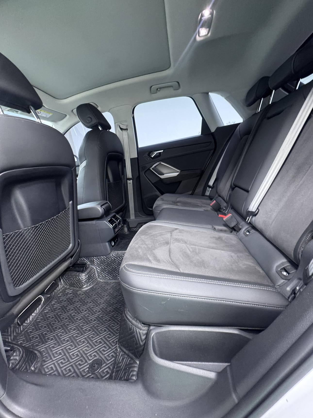 Audi Q3 2023, фото 14