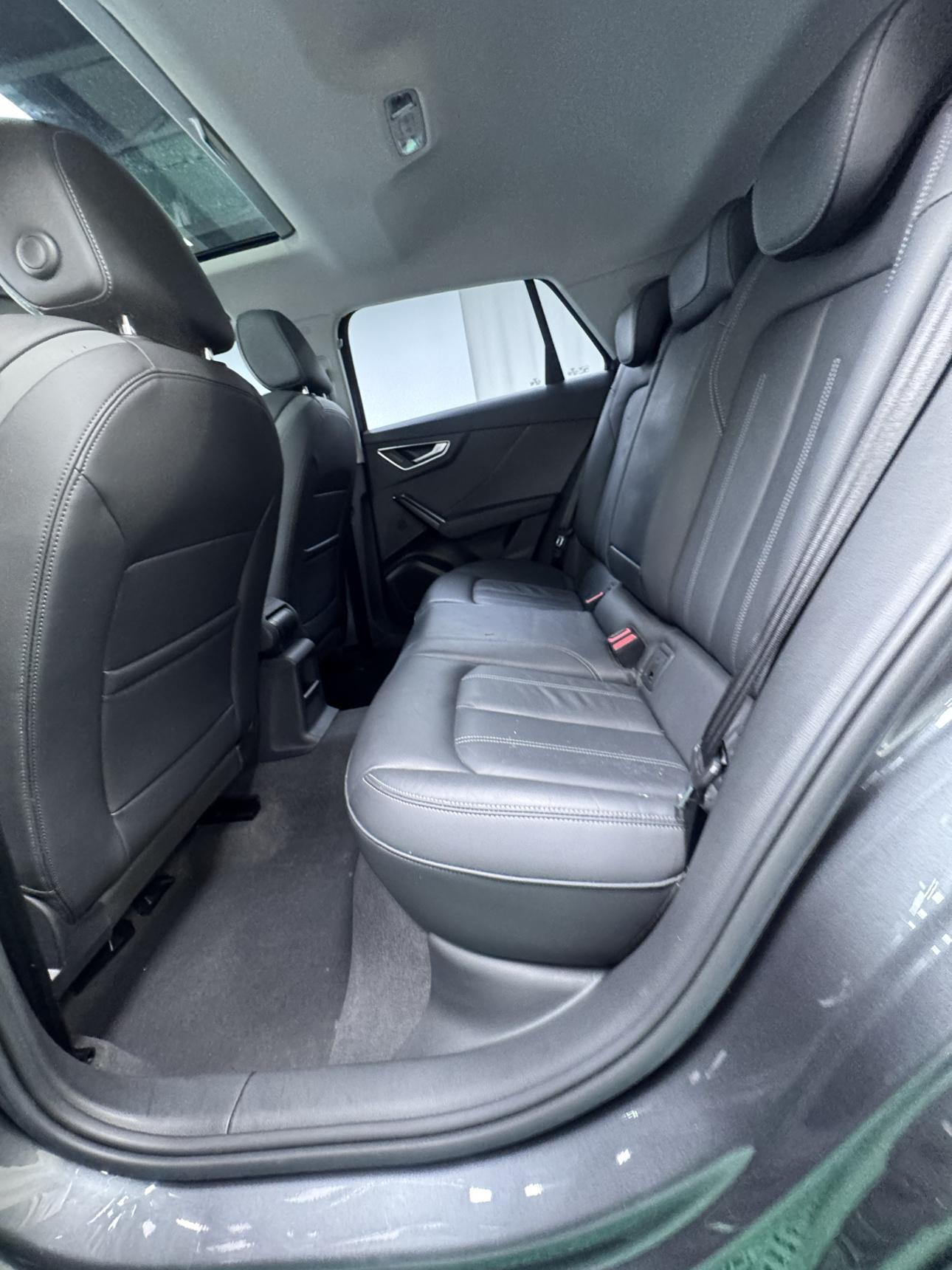 Audi Q2L 2022, фото 14
