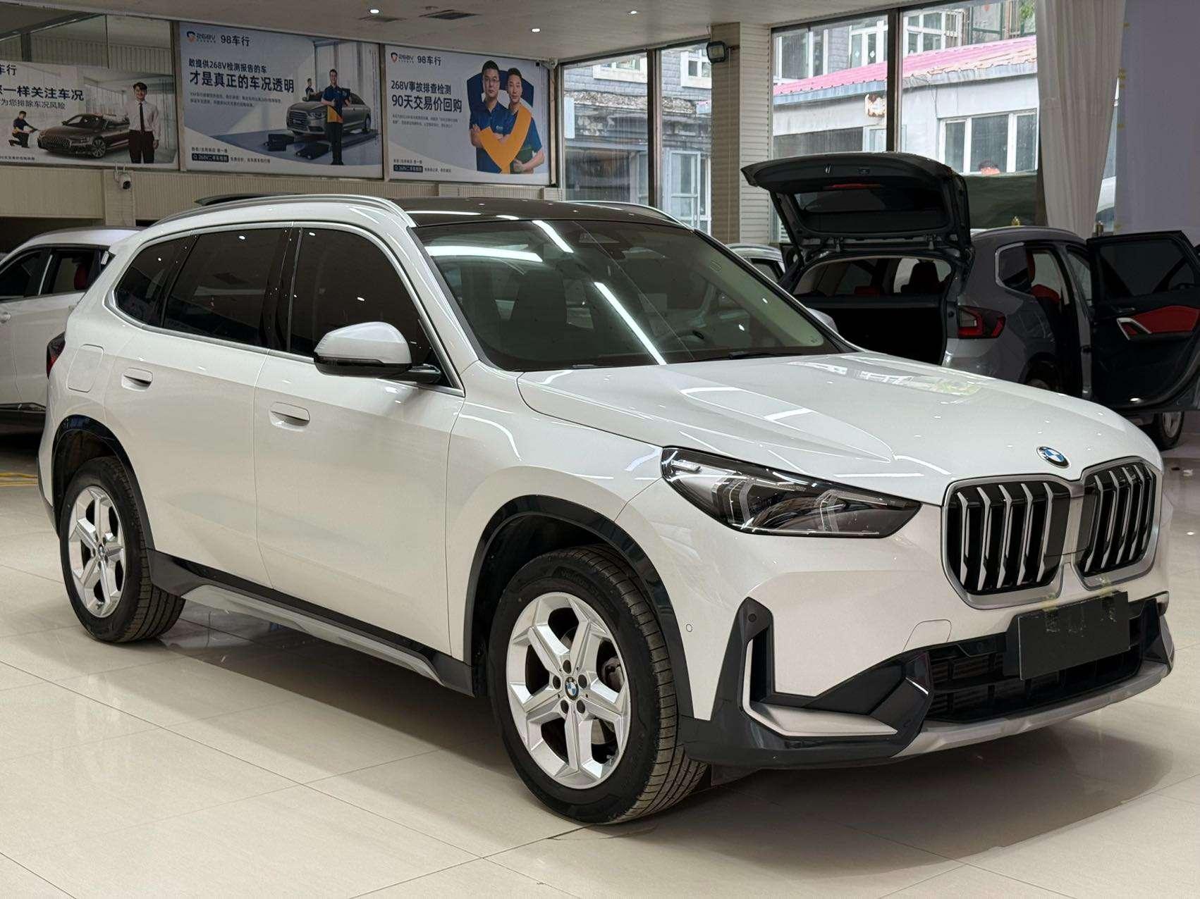 BMW X1 2023, фото 3