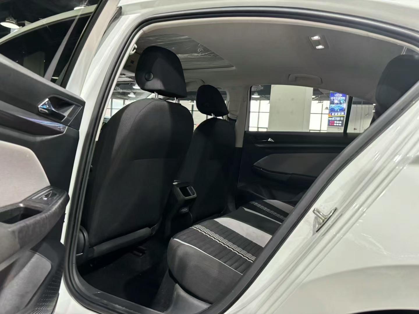 Volkswagen Bora 2023, фото 6