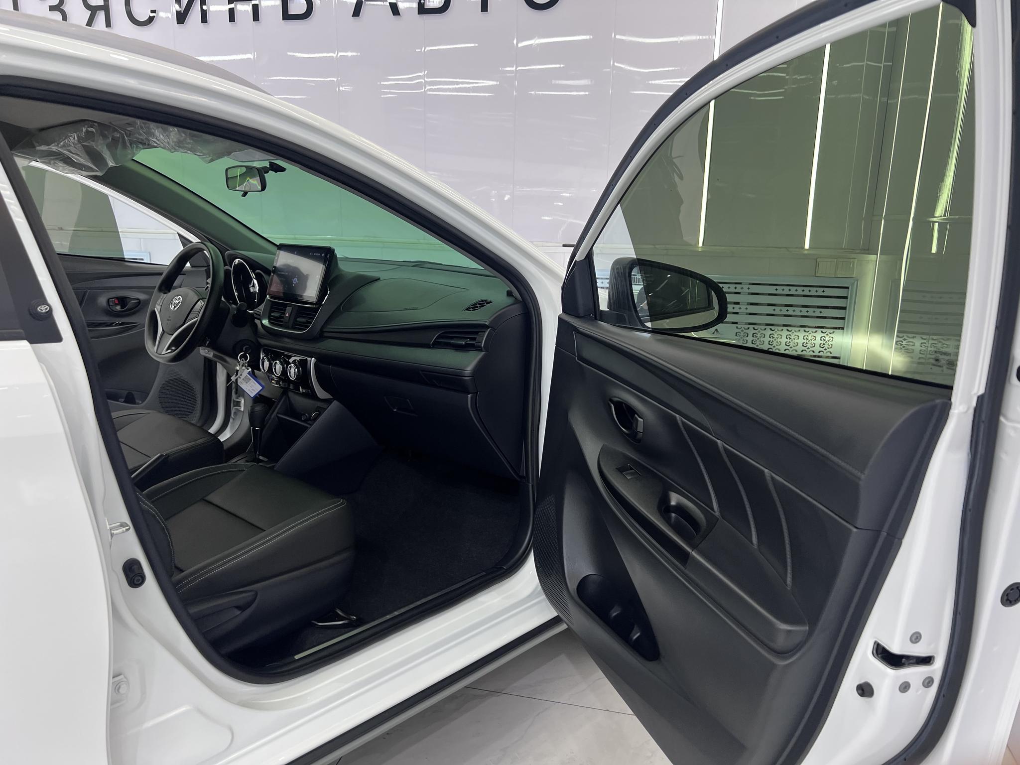 Toyota Yaris 2022, фото 16