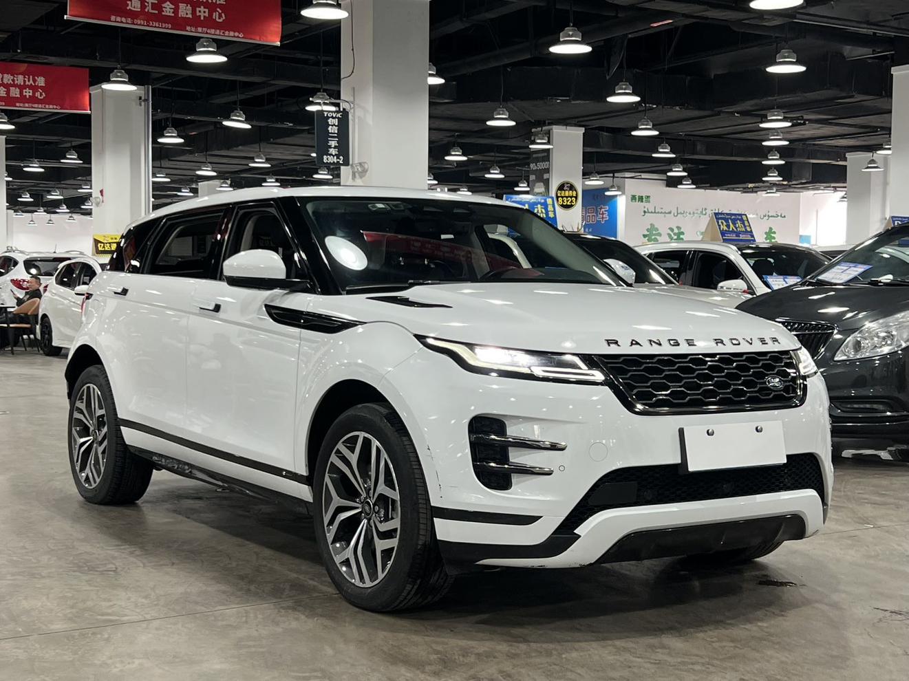 Land Rover Evoque 2021, фото 3