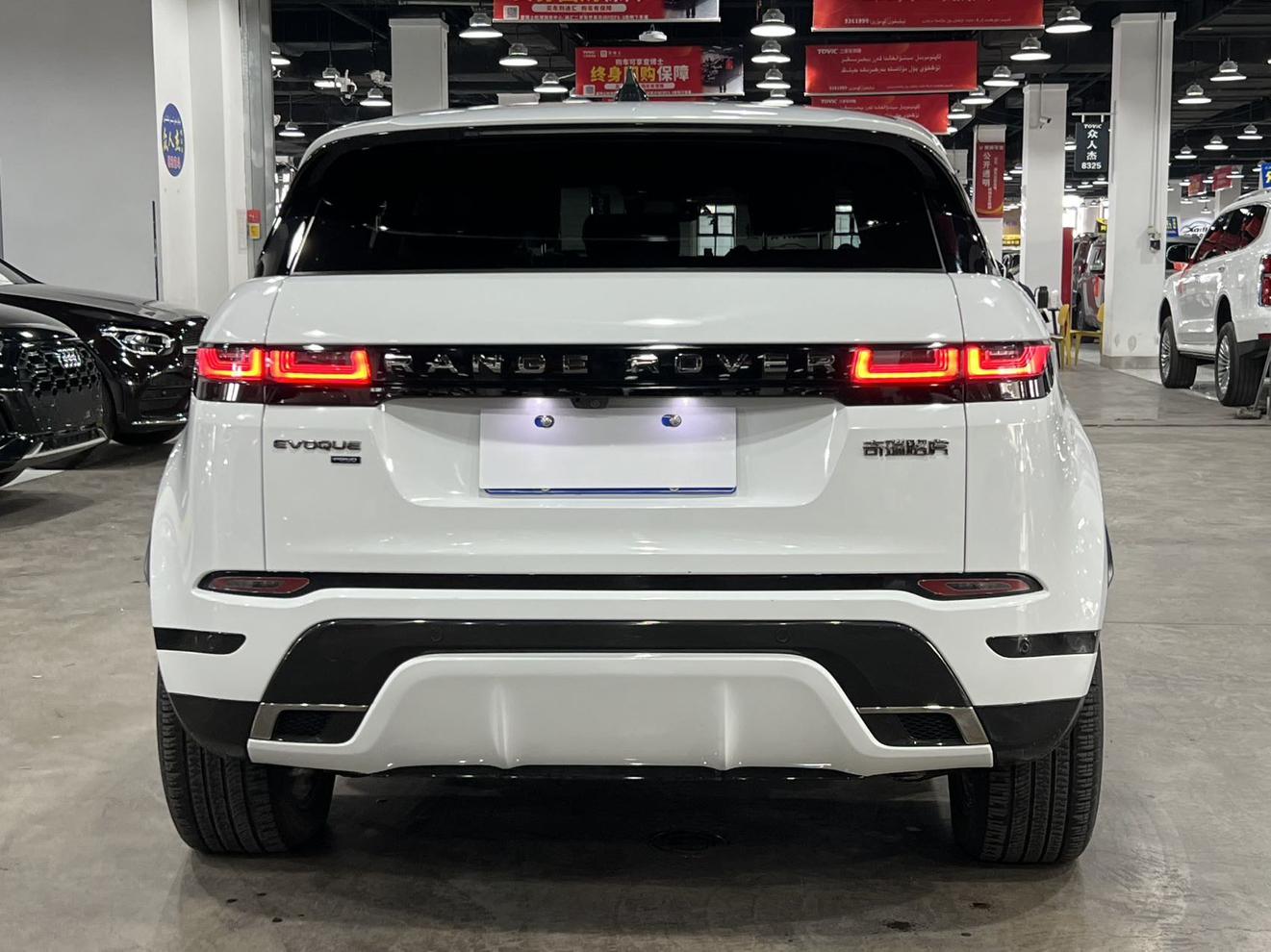 Land Rover Evoque 2021, фото 4