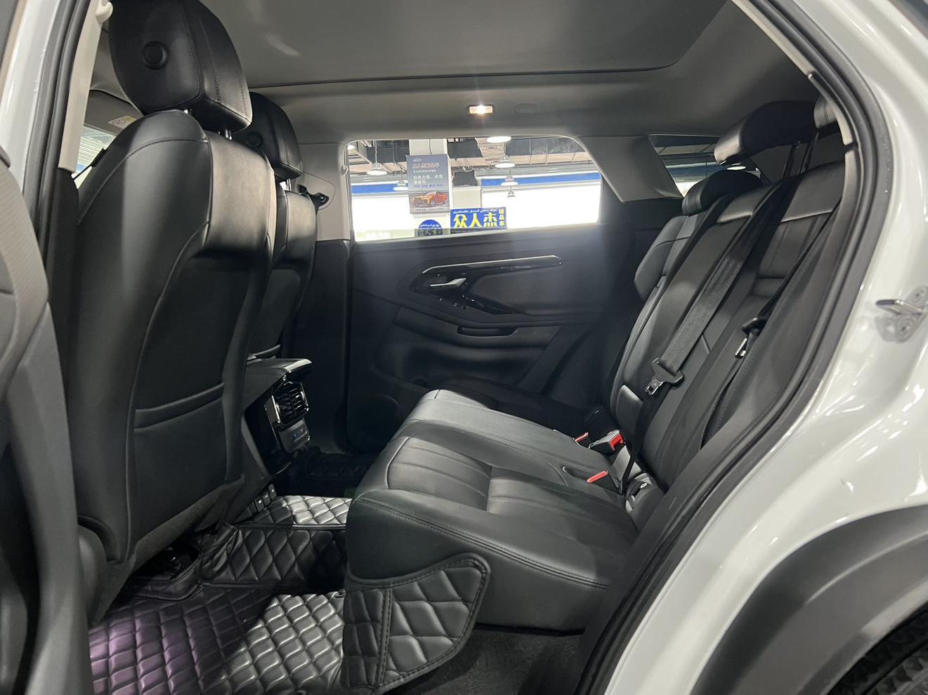 Land Rover Evoque 2021, фото 9