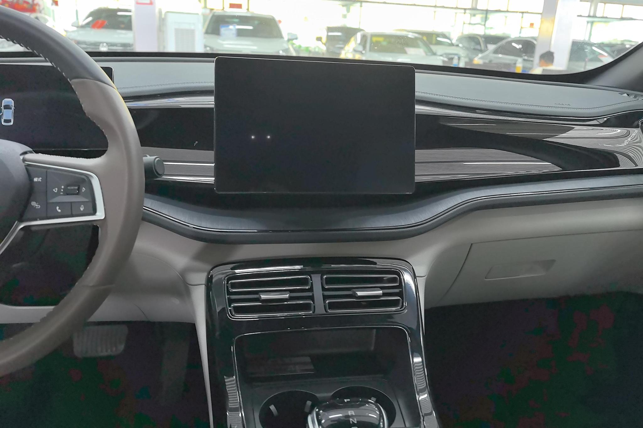 BYD Qin PLUS 2023, фото 15