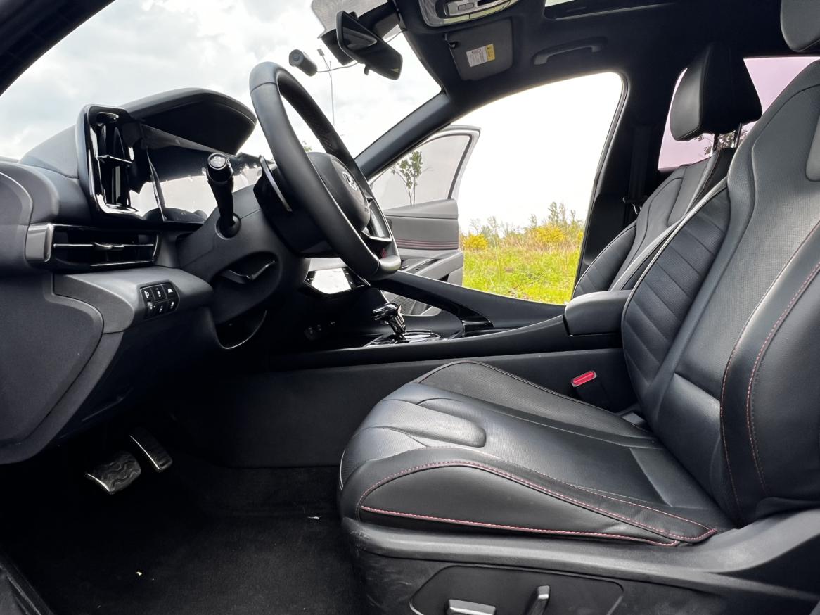 Hyundai Elantra 2022, фото 14