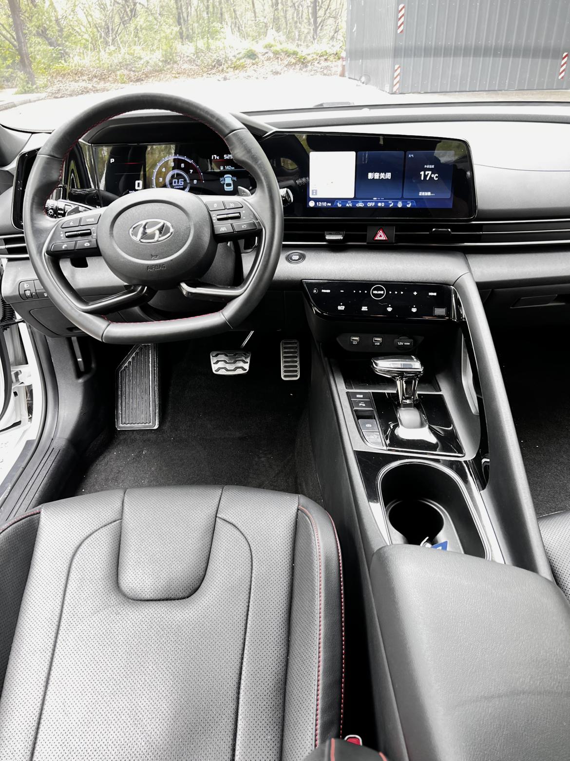 Hyundai Elantra 2022, фото 10