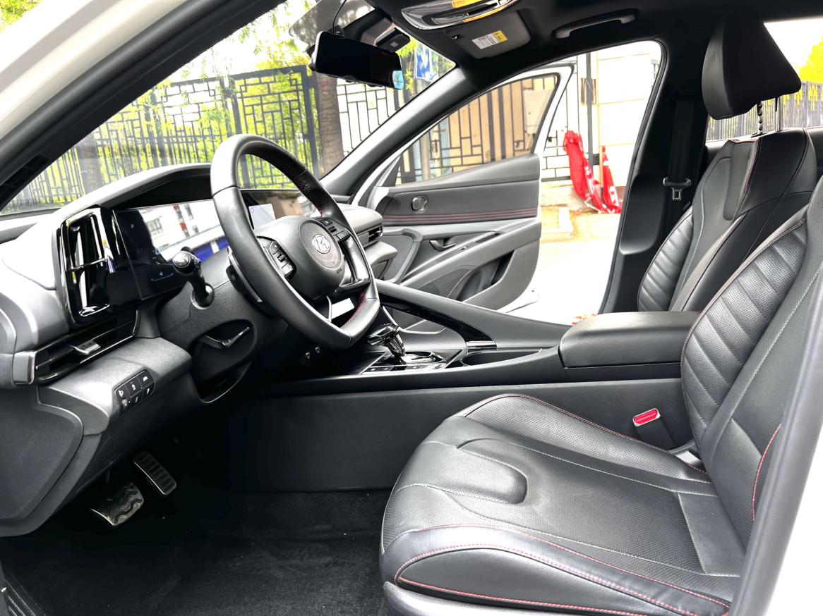 Hyundai Elantra 2022, фото 11