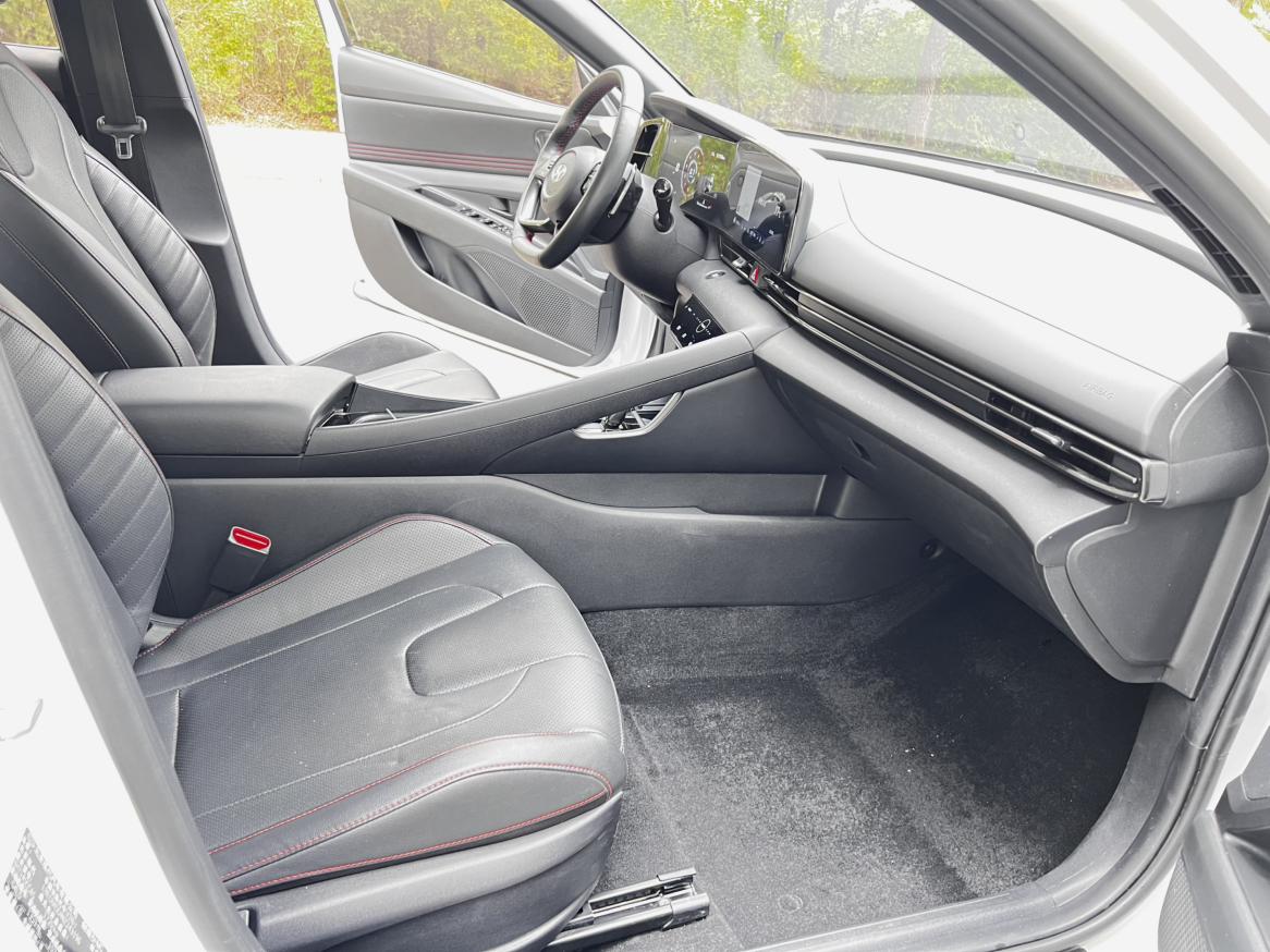 Hyundai Elantra 2022, фото 12