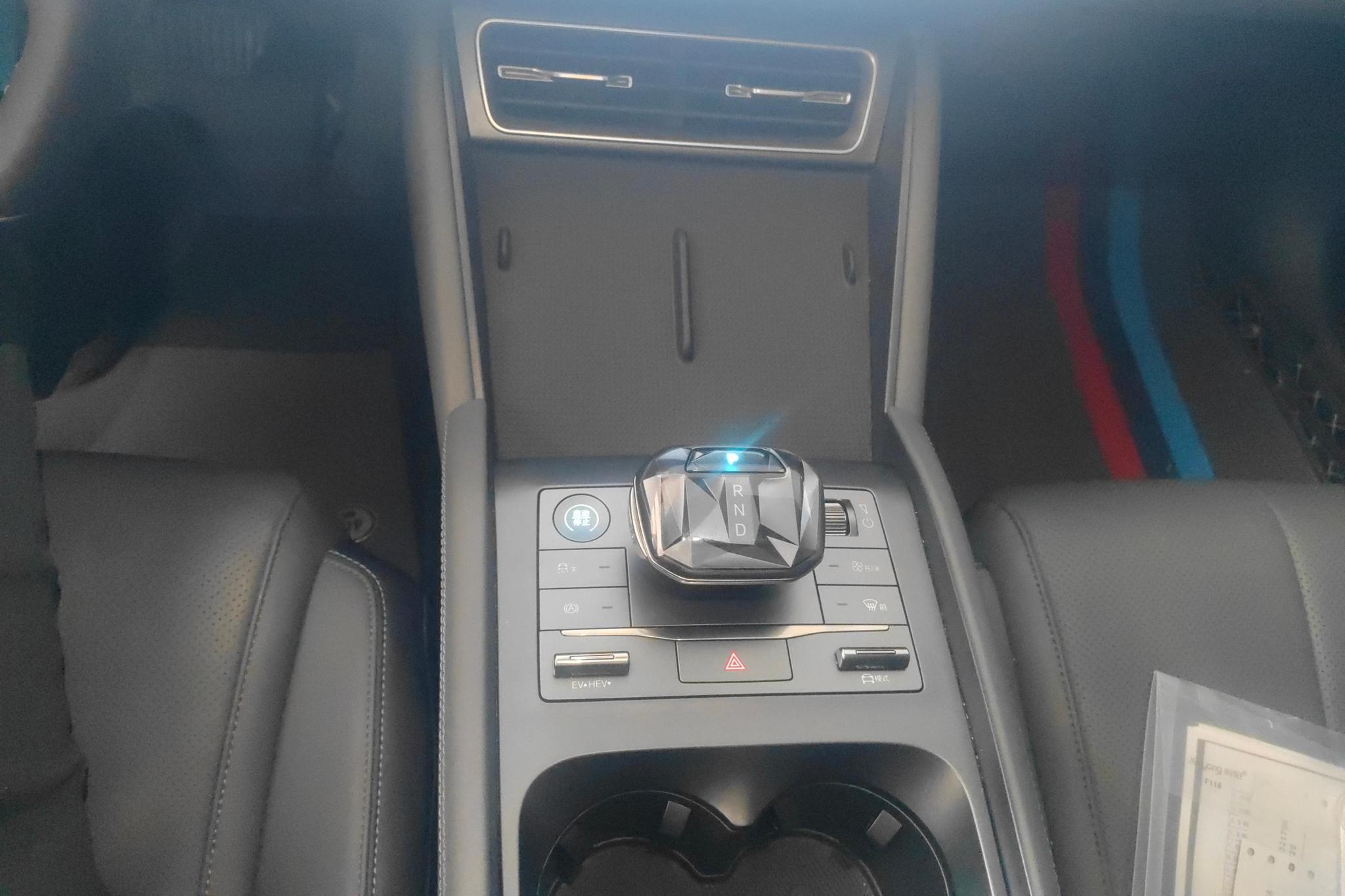 BYD Qin L DM 2024, фото 16