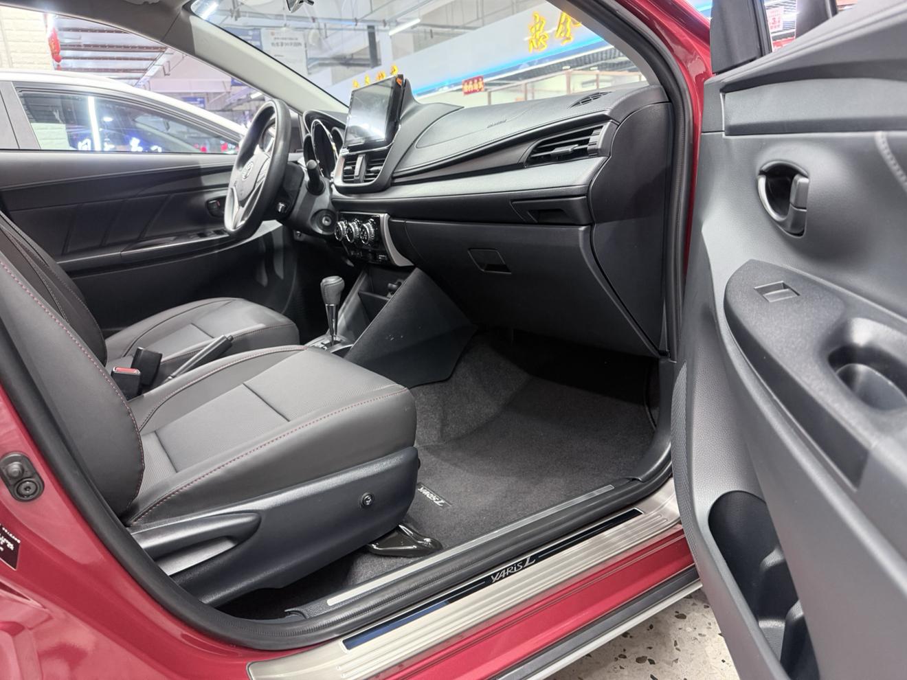 Toyota Yaris 2022, фото 14