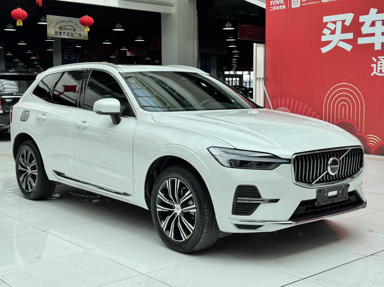 Volvo XC60 2022, фото 3