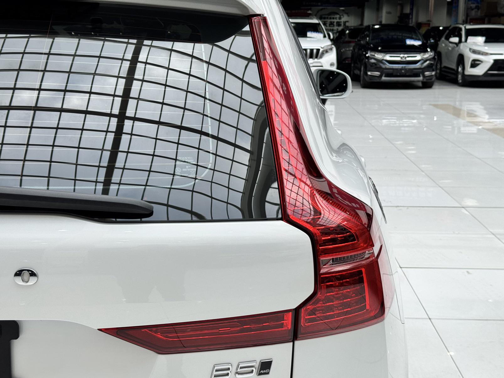 Volvo XC60 2022, фото 10