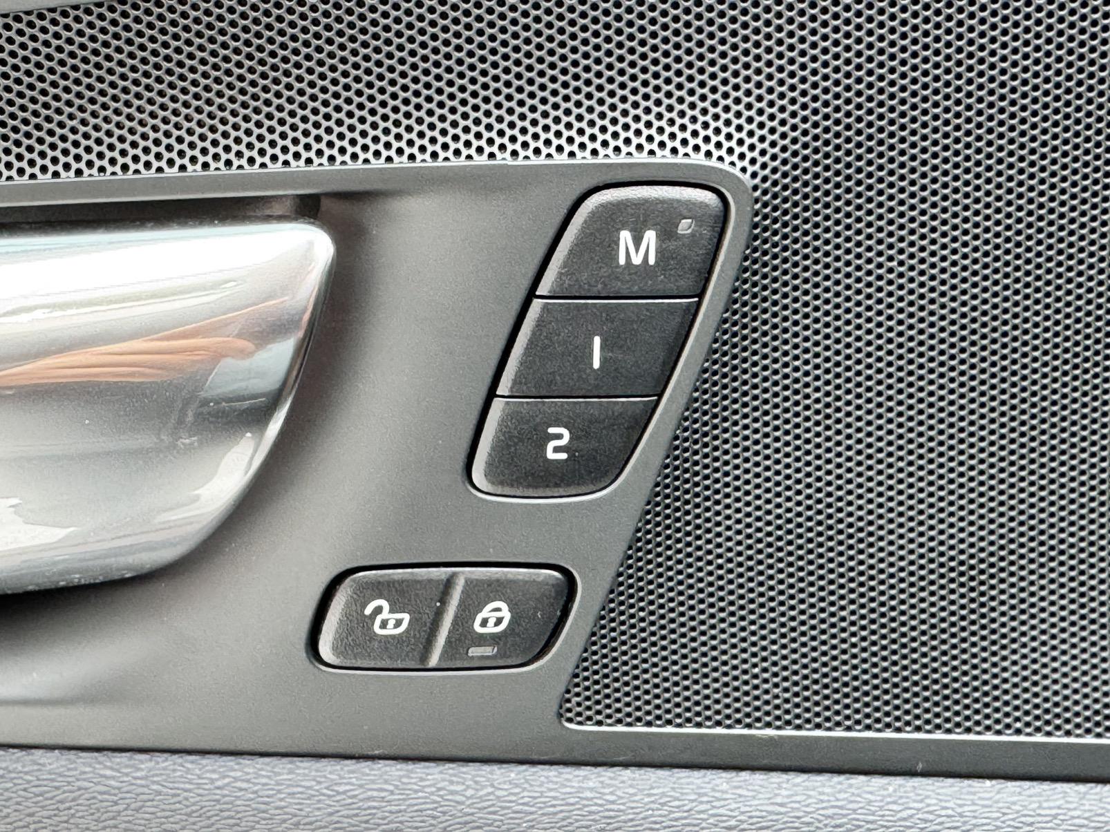 Volvo XC60 2022, фото 14
