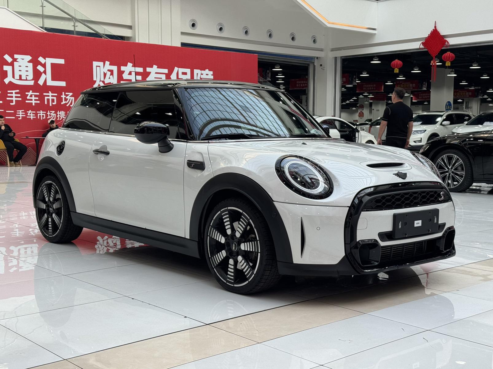 MINI Cooper 2023, фото 3
