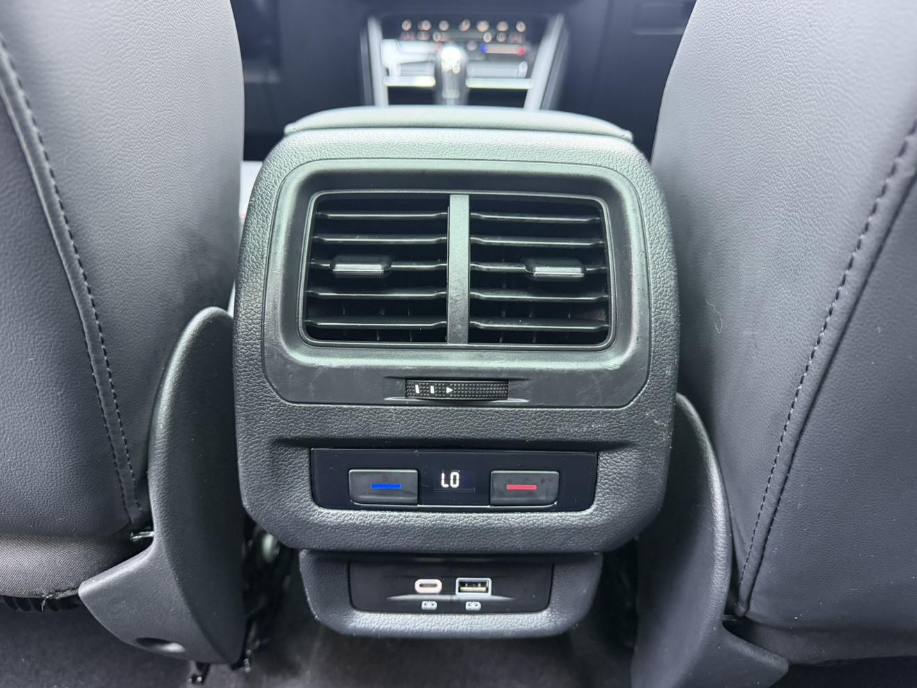 Volkswagen Tuan L 2021, фото 16