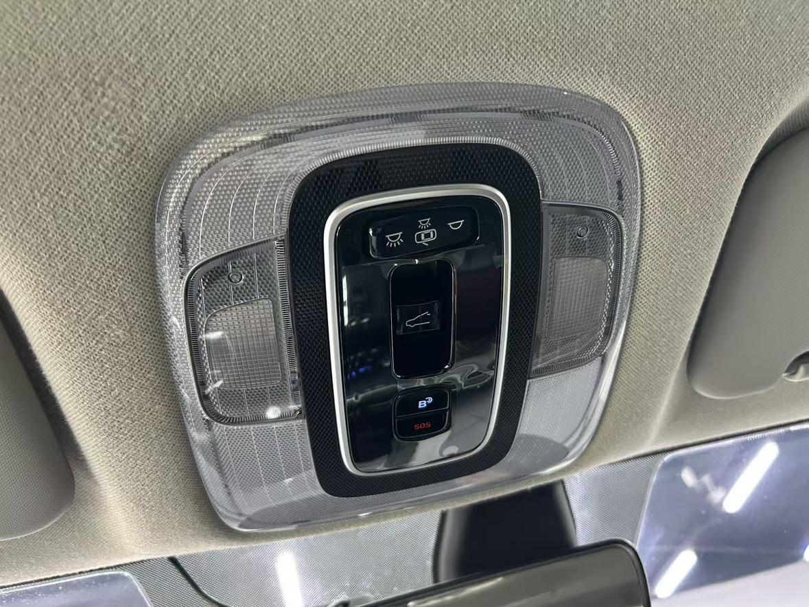 Hyundai Elantra 2023, фото 15