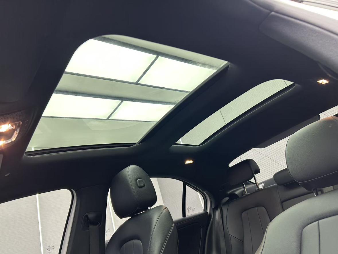 Mercedes-Benz A-Class 2022, фото 15