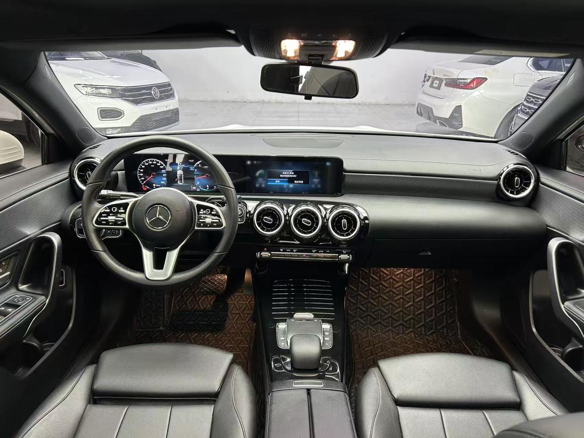 Mercedes-Benz A-Class 2022, фото 16