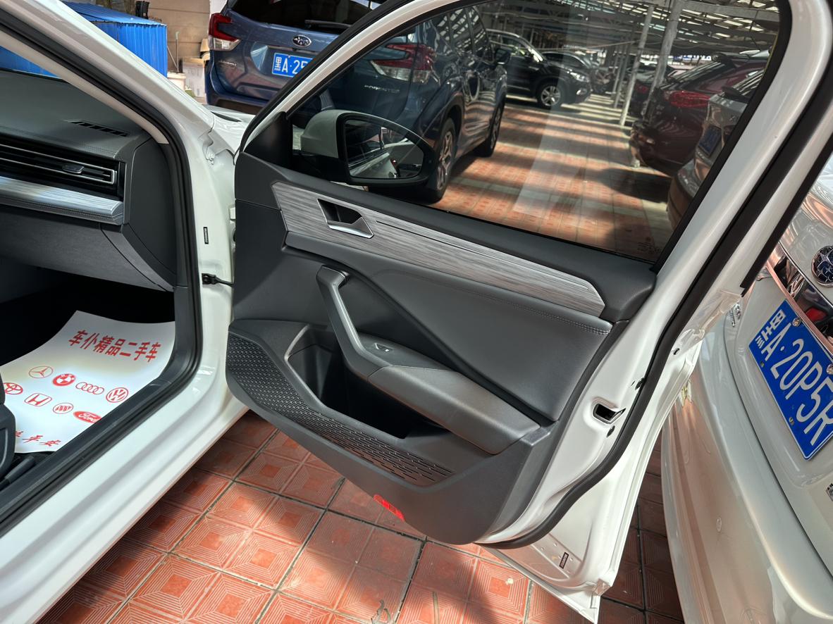 Volkswagen Jetta 2023, фото 16