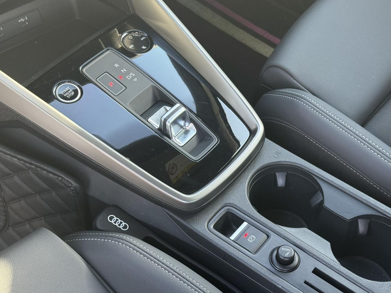 Audi A3 2022, фото 17