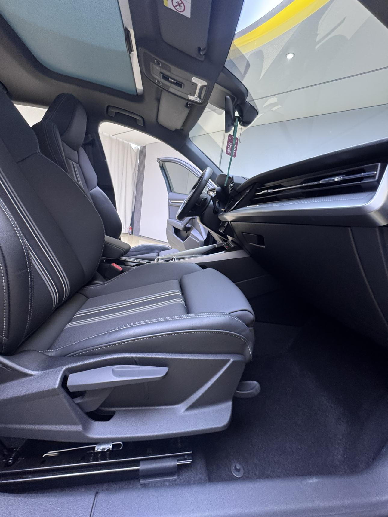Audi A3 2021, фото 14