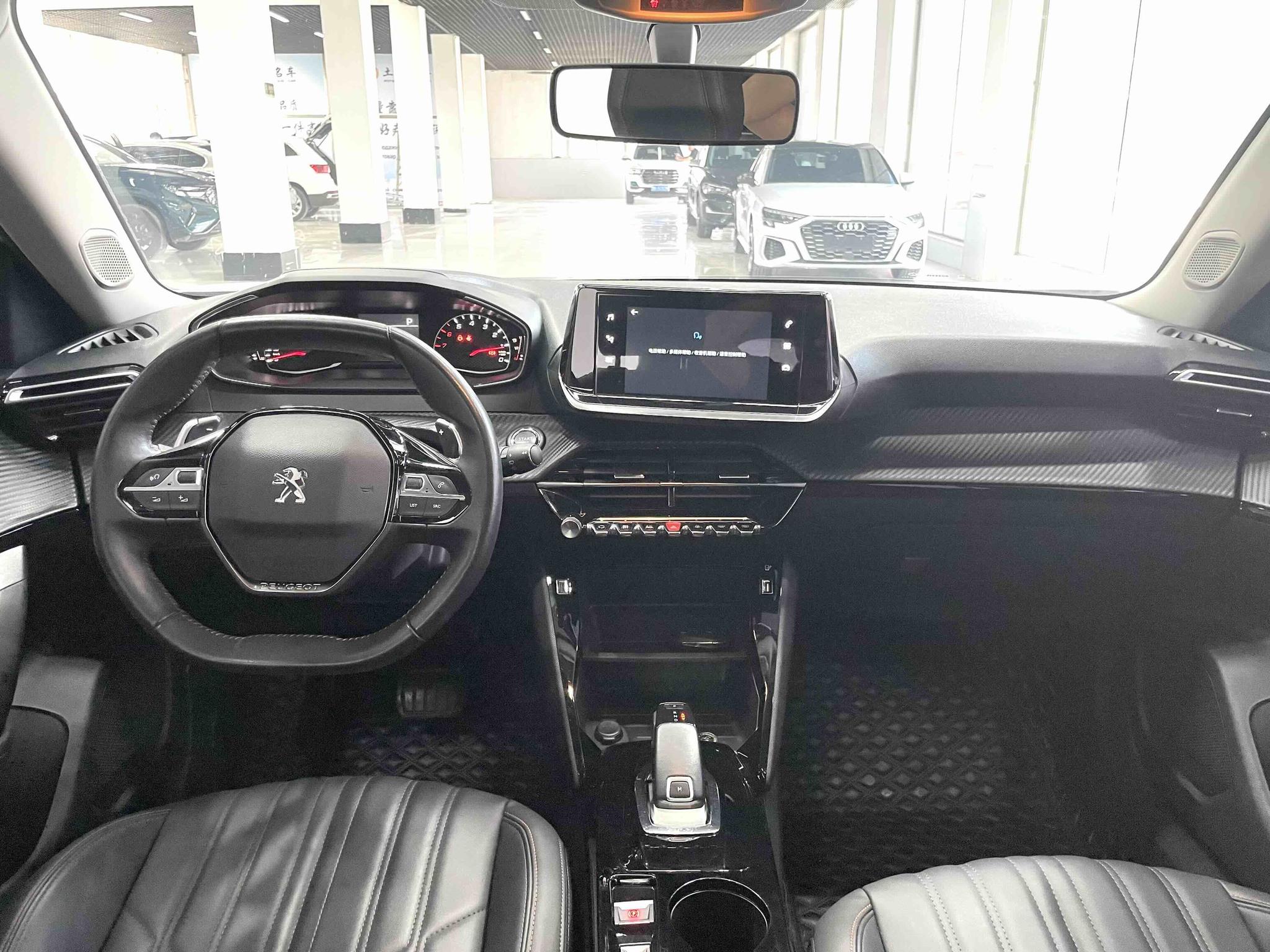 Peugeot 2008 2022, фото 9