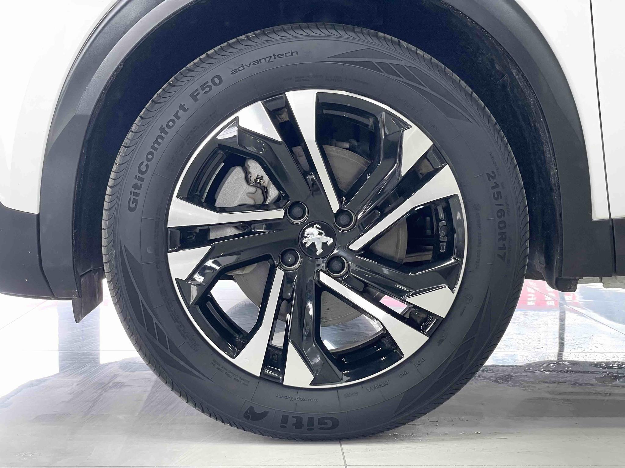 Peugeot 2008 2022, фото 11