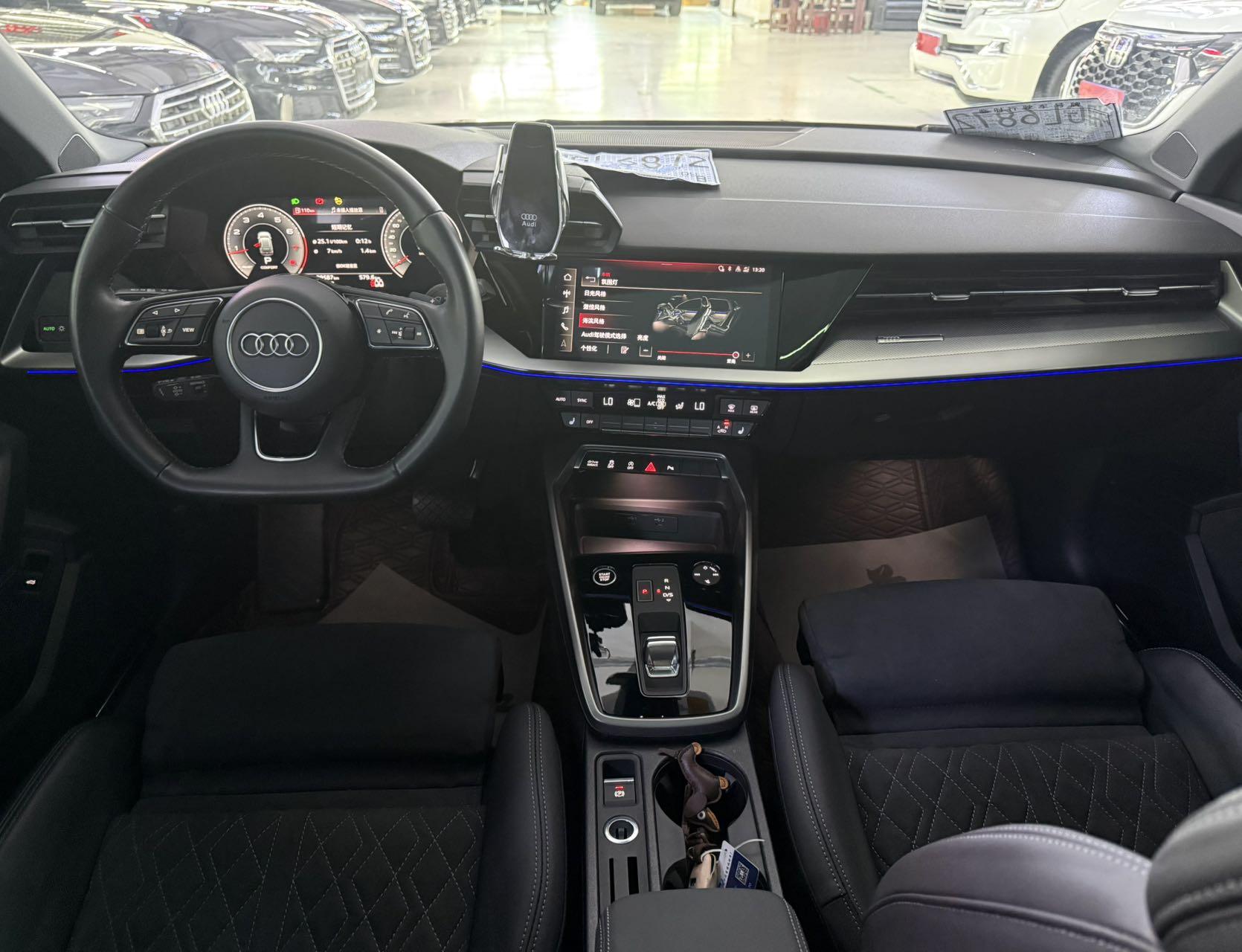 Audi A3 2023, фото 16