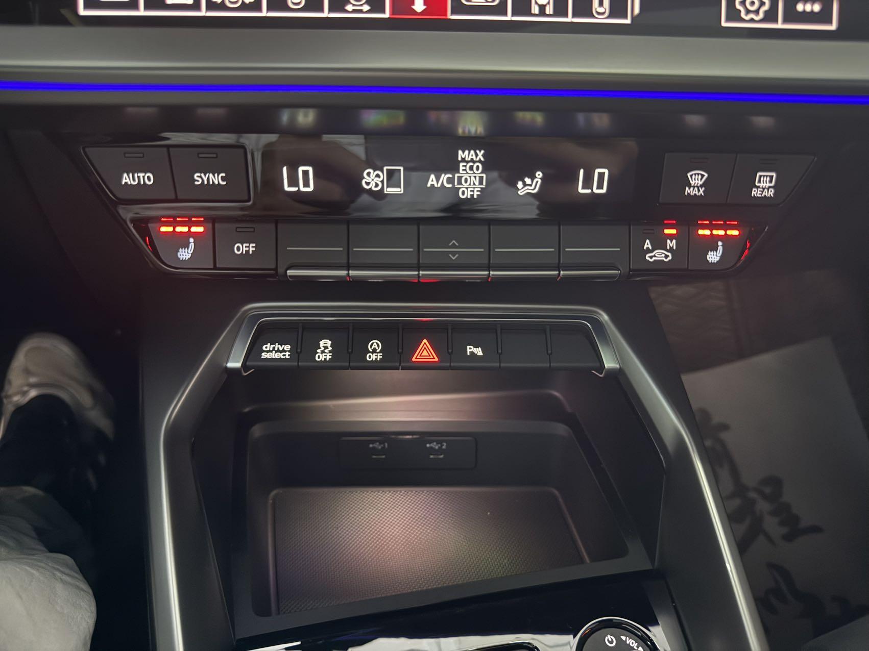 Audi A3 2023, фото 17
