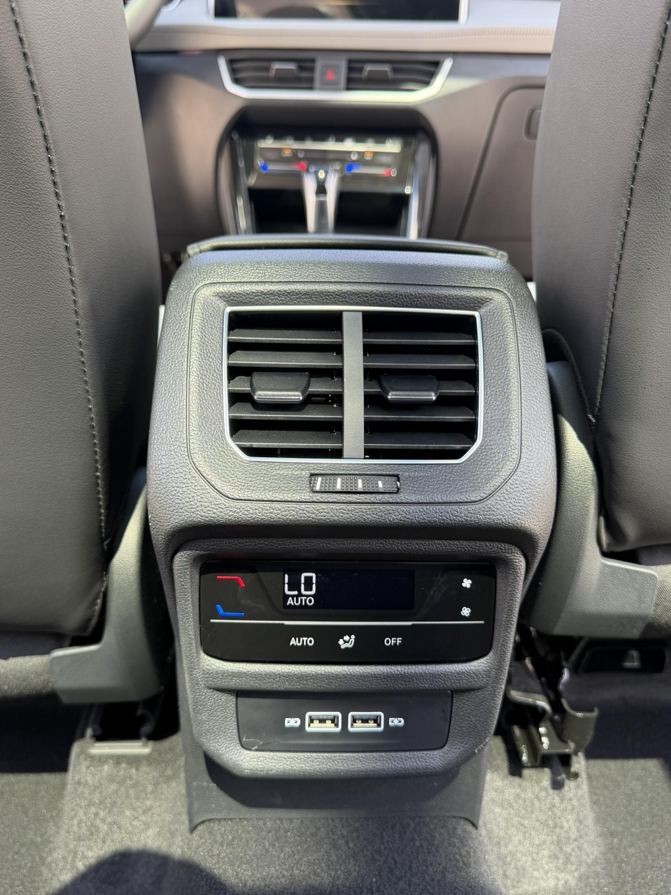 Volkswagen Tayron 2023, фото 16