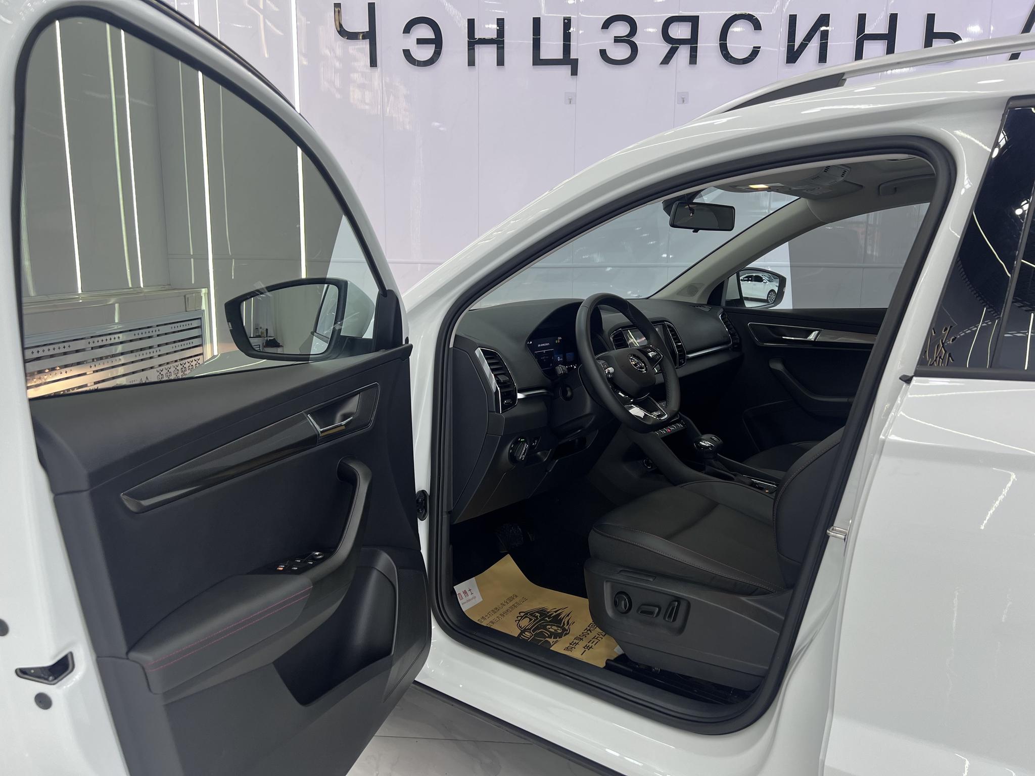 Skoda Karoq 2023, фото 7