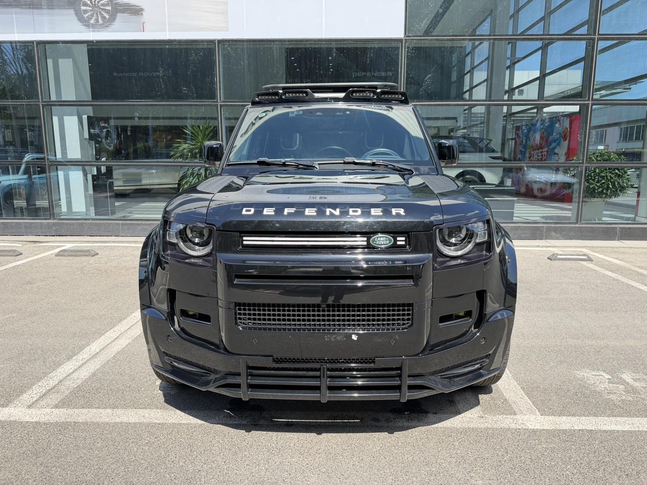 Land Rover Defender 2023, фото 3