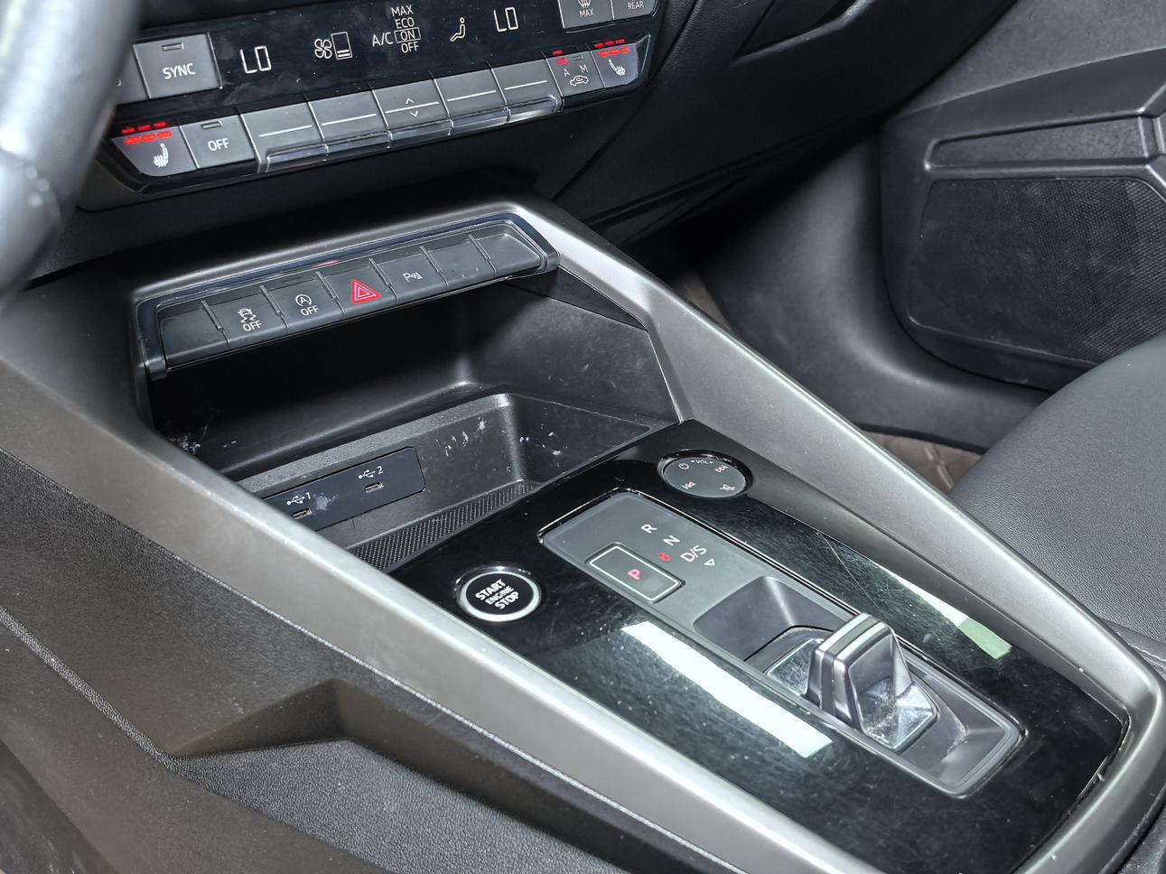 Audi A3 2022, фото 17