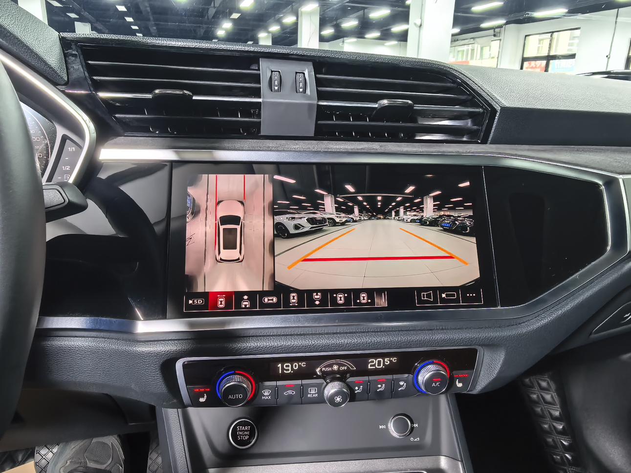 Audi Q3 2023, фото 15