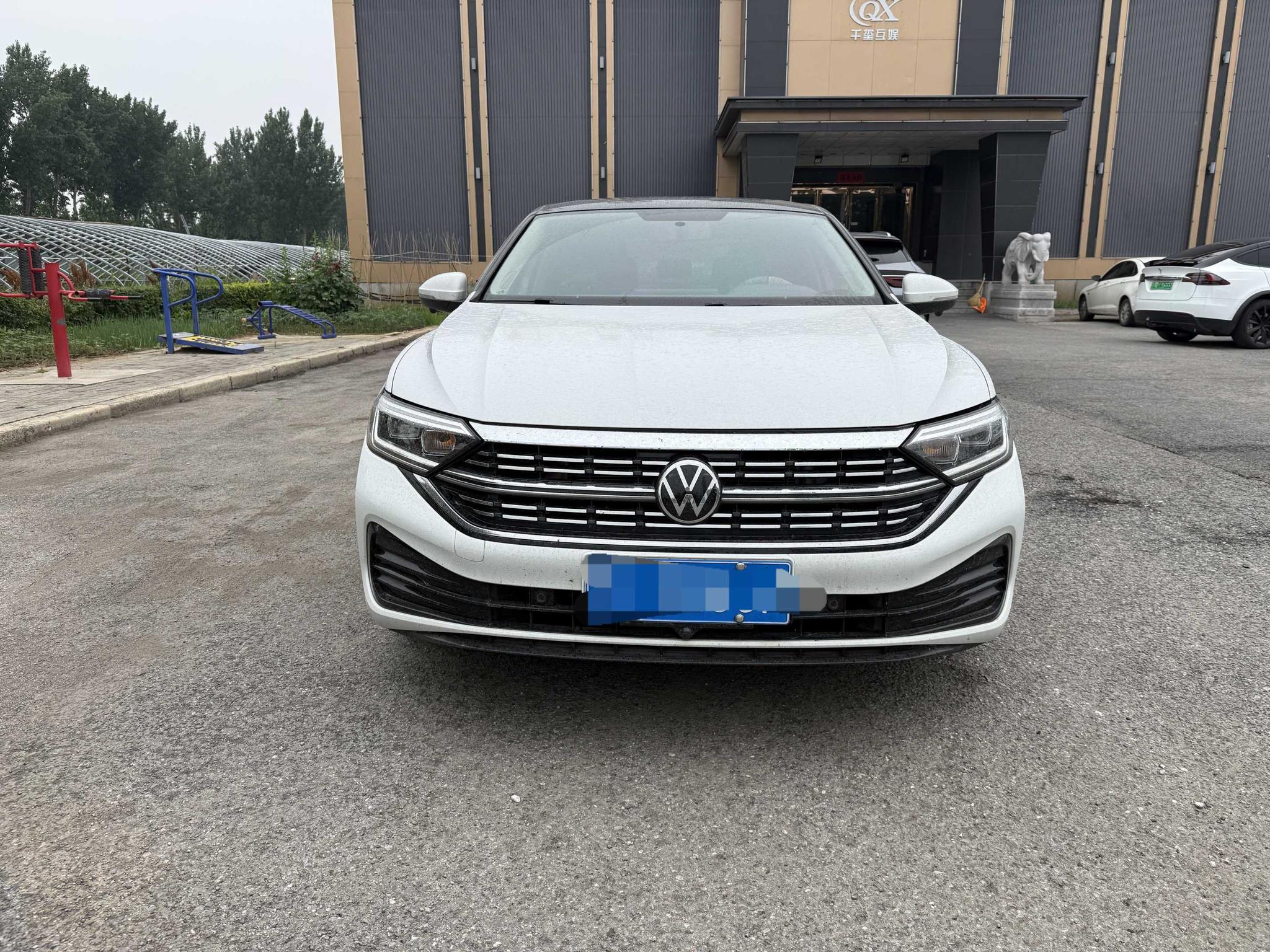 Volkswagen Jetta 2023, фото 2